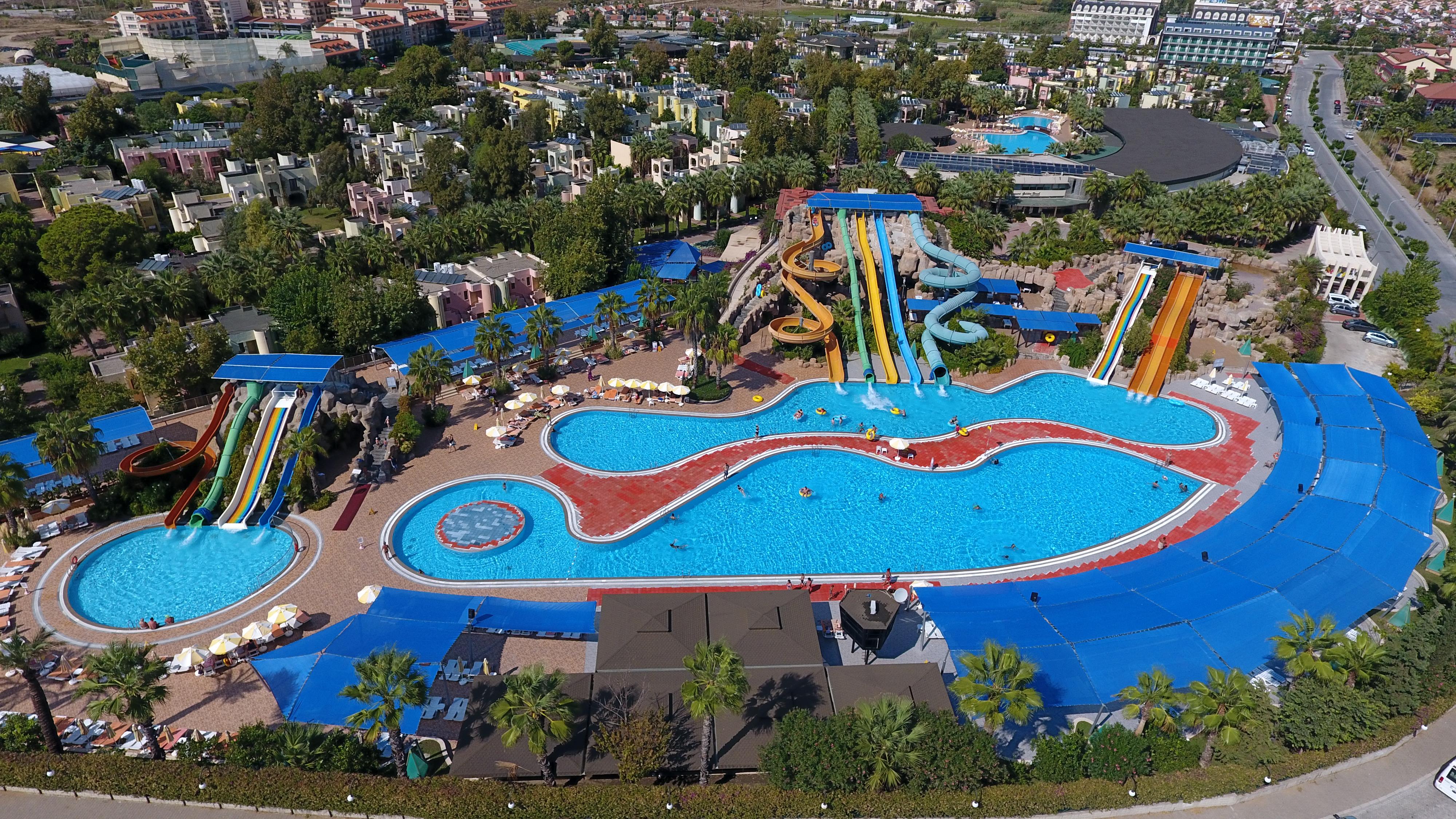 Resort Vonresort Golden & Aqua Side