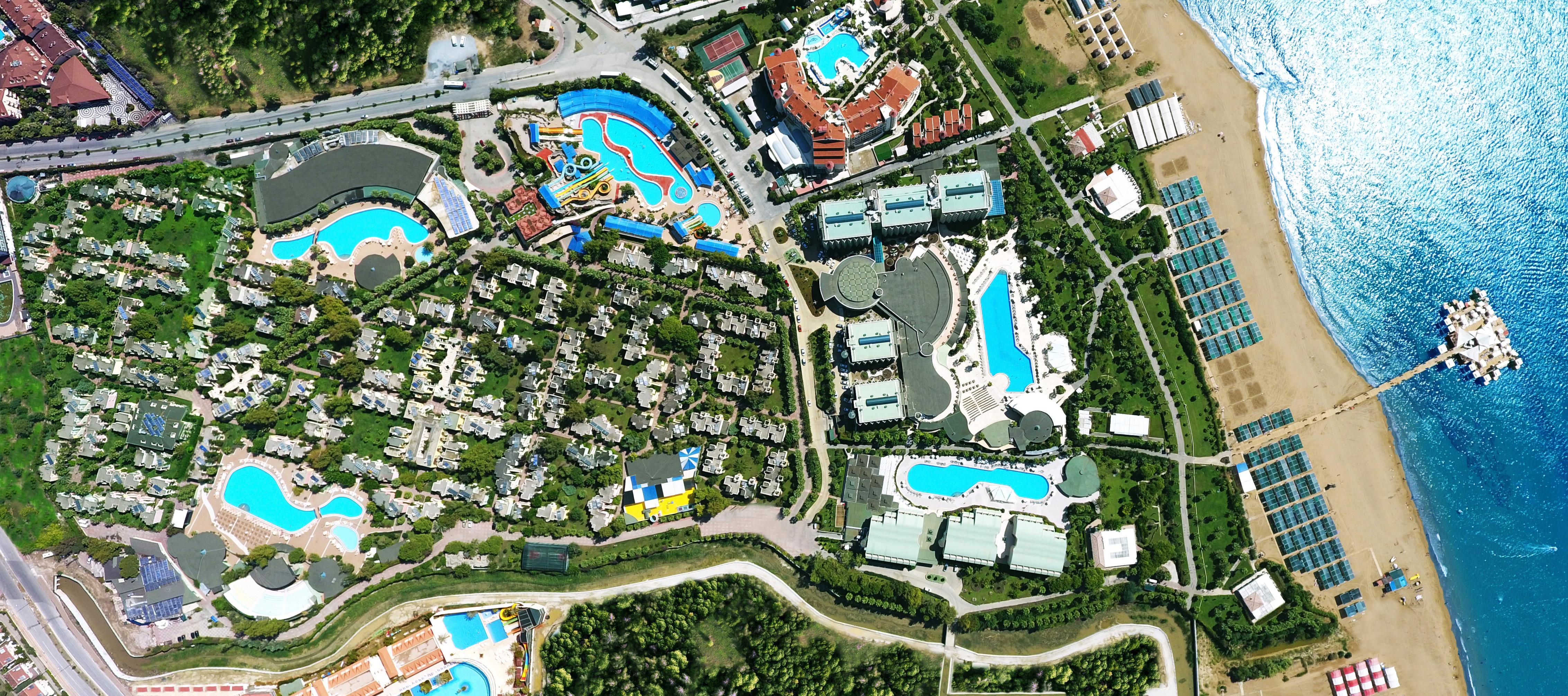 Vonresort Golden & Aqua 4* Side