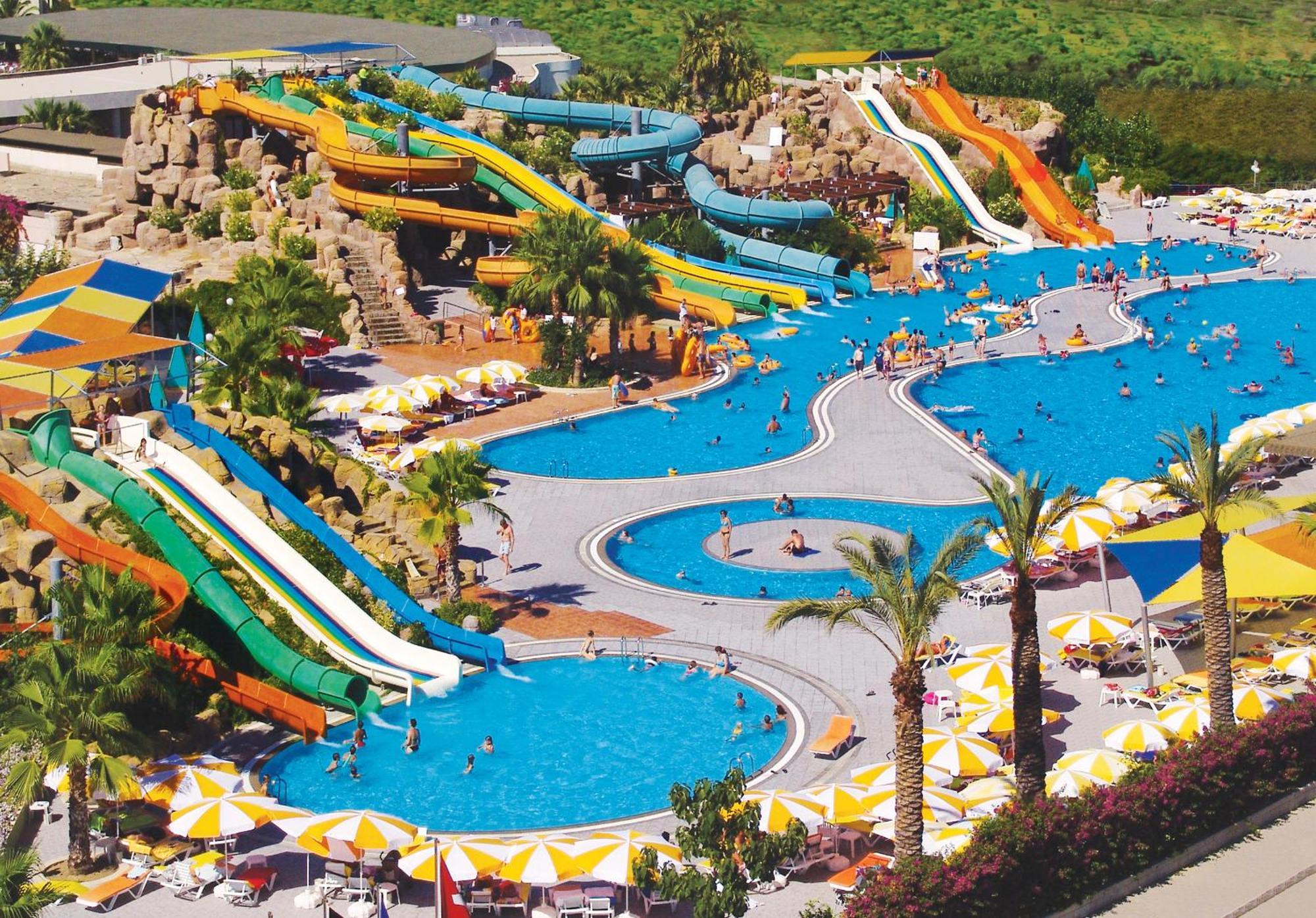 Vonresort Golden & Aqua Side